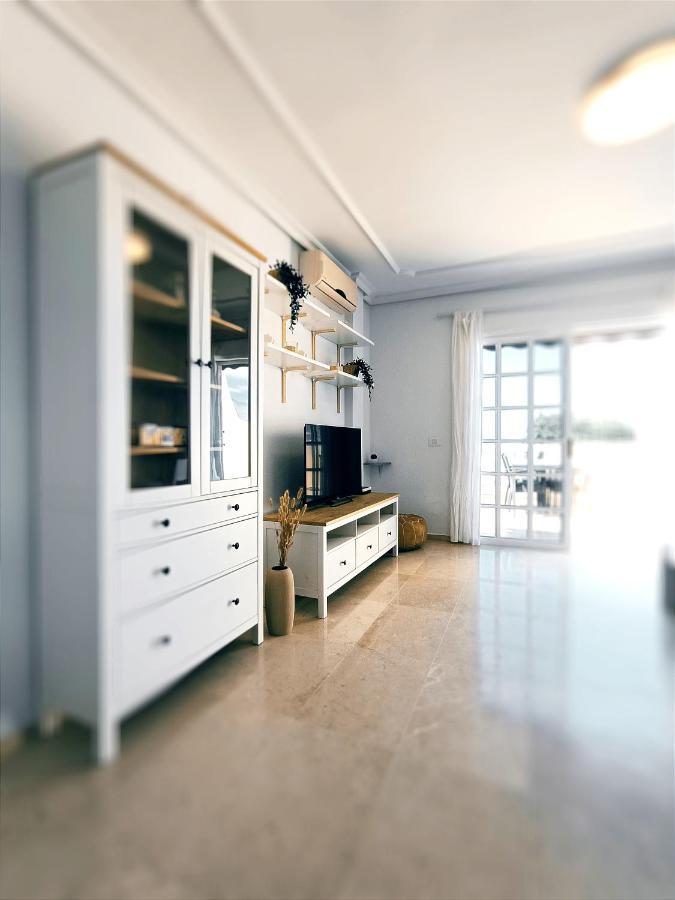 Charming & Sunny Apartment With Ocean View Адехе Екстериор снимка